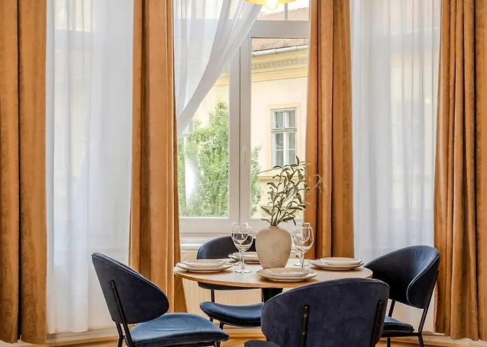 Melange House Downtown Apartment