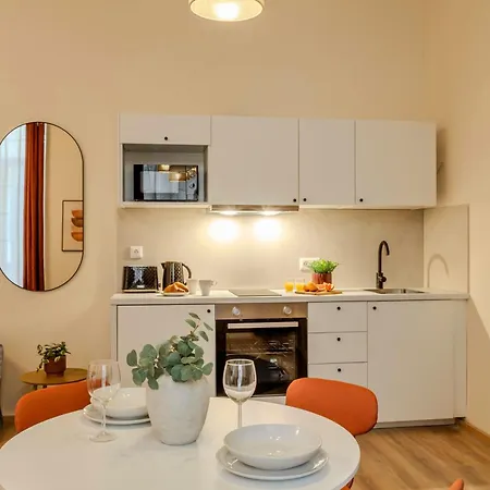 아파트 Melange House Downtown *