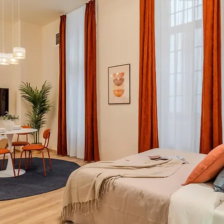 아파트 Melange House Downtown