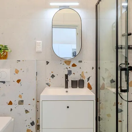 Melange House Downtown *