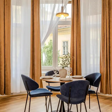 Melange House Downtown Apartman